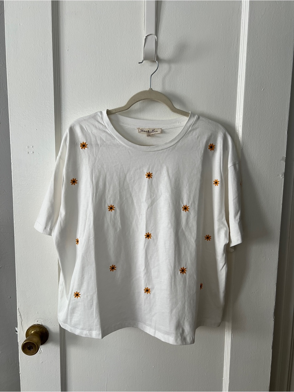 Vine & Love White Tee with Orange Daisy Embroidery